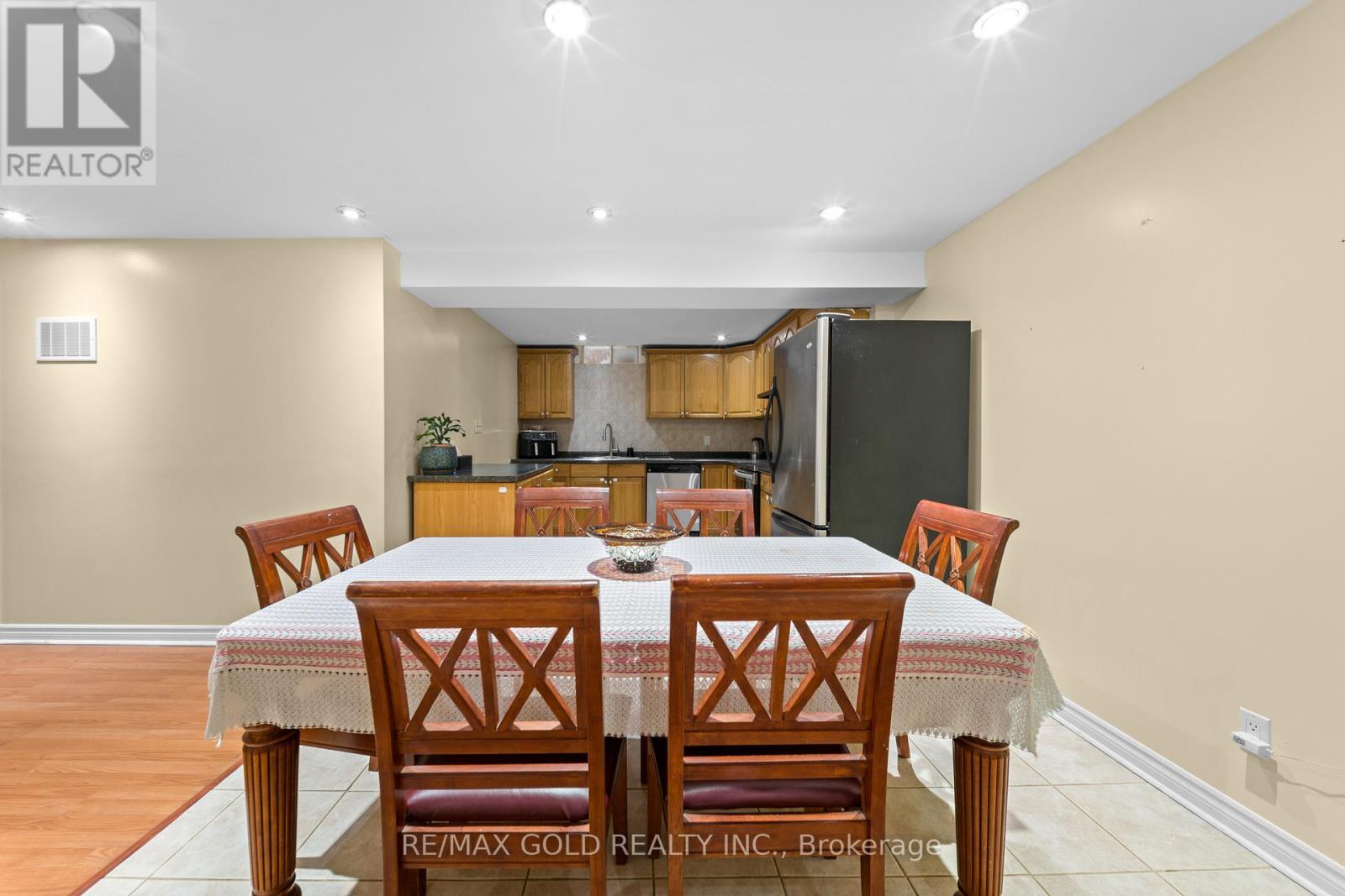 186 Mountainberry Road, Brampton, Ontario  L6R 2L2 - Photo 41 - W12837520