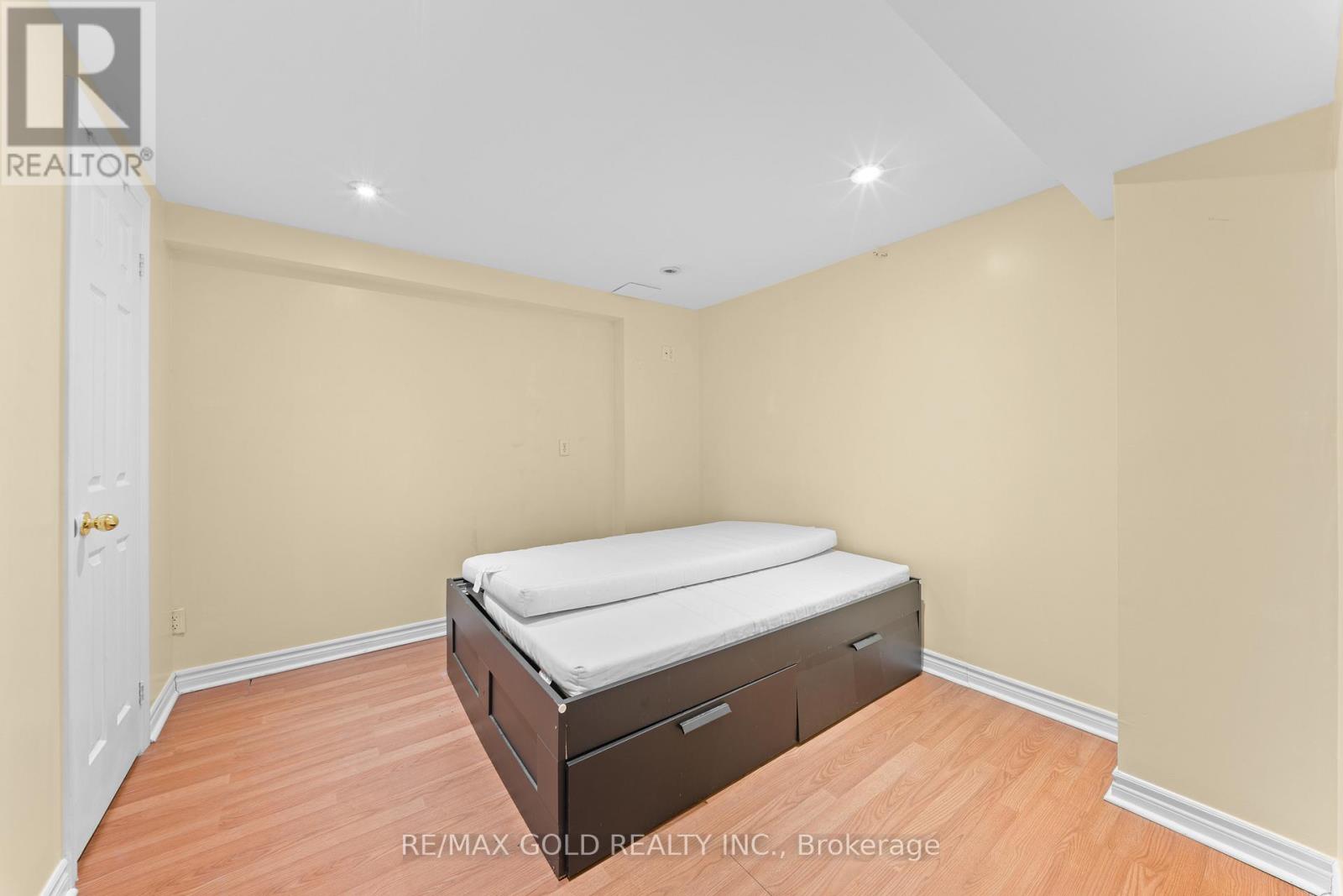 186 Mountainberry Road, Brampton, Ontario  L6R 2L2 - Photo 45 - W12837520