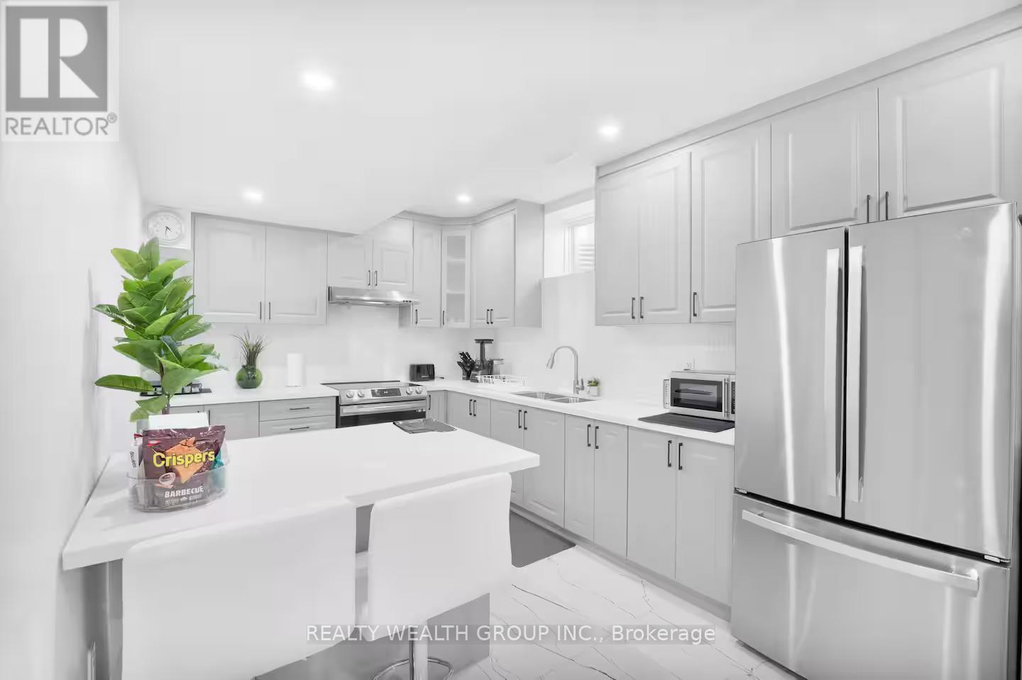 Basement - 7 Leo Austin Road, Brampton, Ontario L6P 4C1 - Photo 2 - W12837532