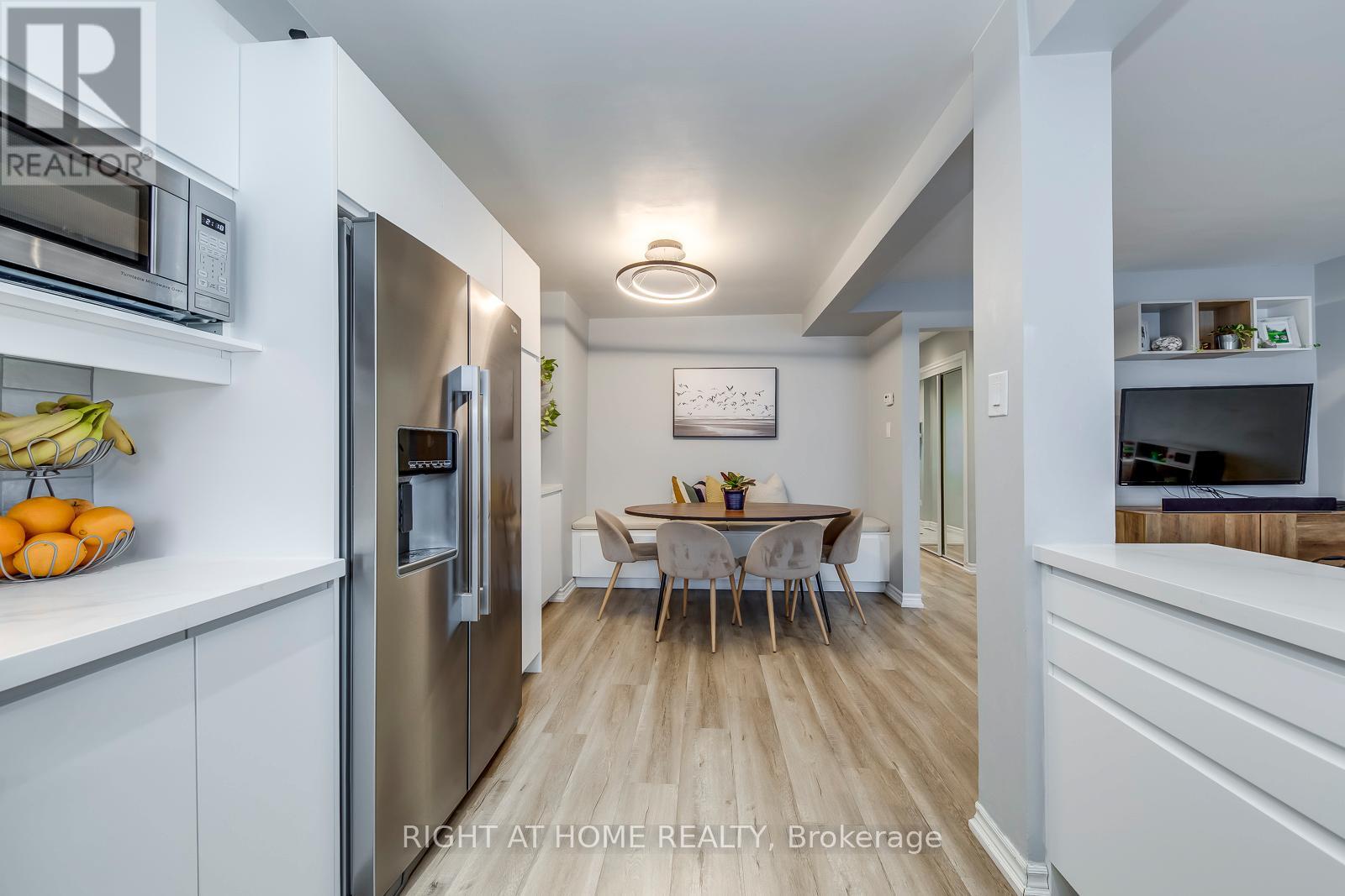 132 Ashton Crescent, Brampton, Ontario  L6S 3J9 - Photo 11 - W12837574