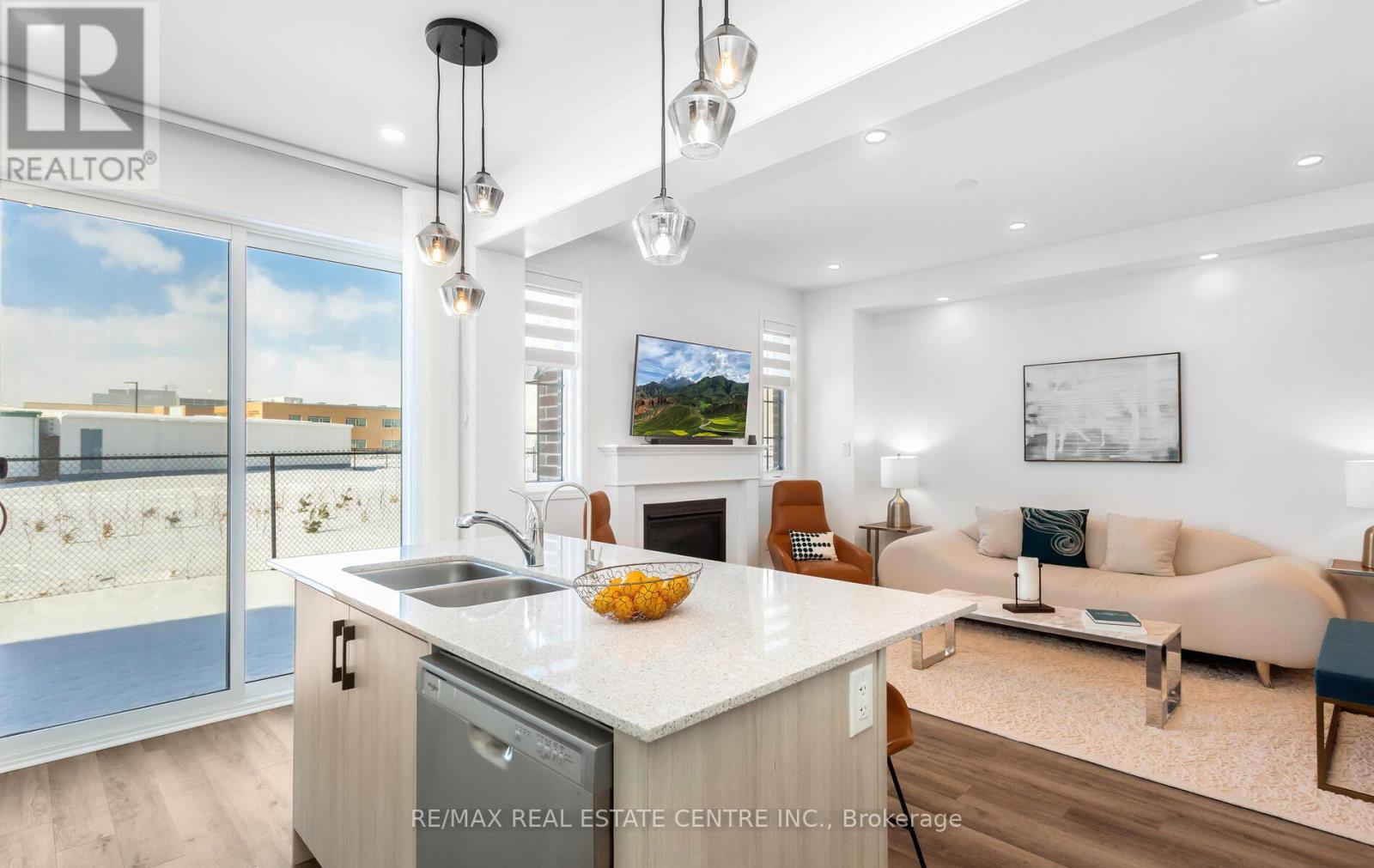 1343 Copley Court, Milton, Ontario  L9E 2E7 - Photo 19 - W12837576