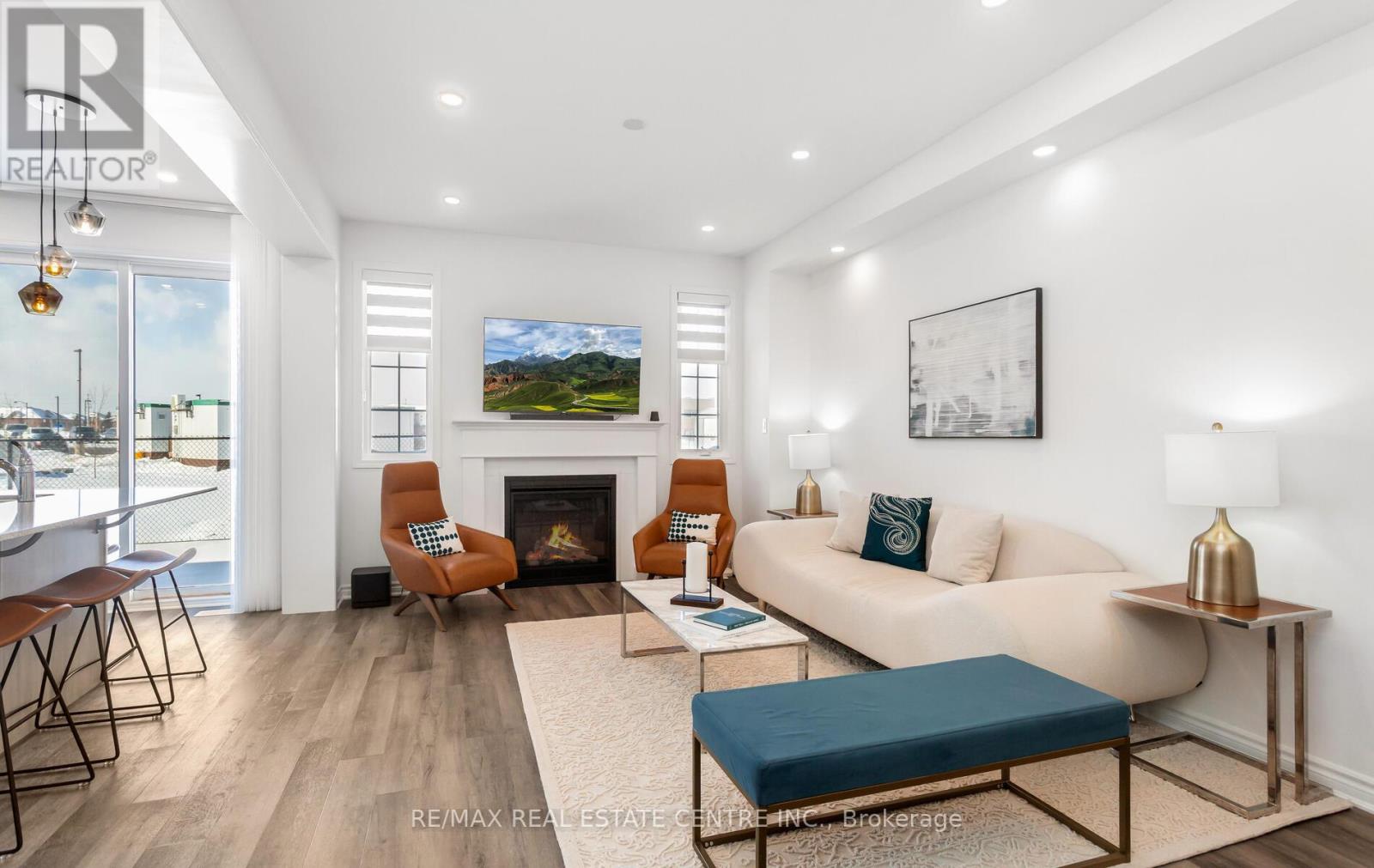 1343 Copley Court, Milton, Ontario  L9E 2E7 - Photo 9 - W12837576