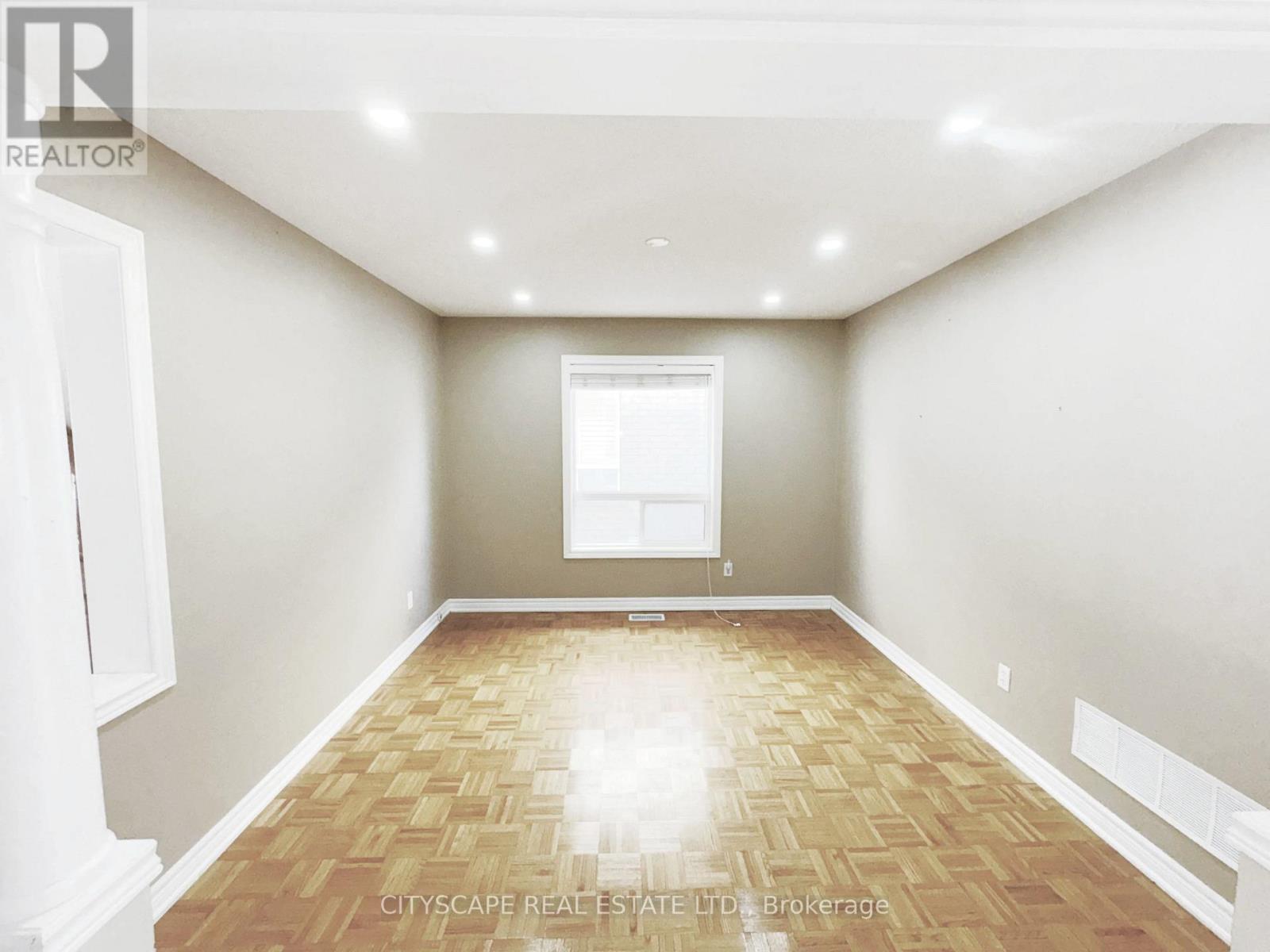 127 Barleyfield Road, Brampton, Ontario  L6R 2J4 - Photo 10 - W12837596