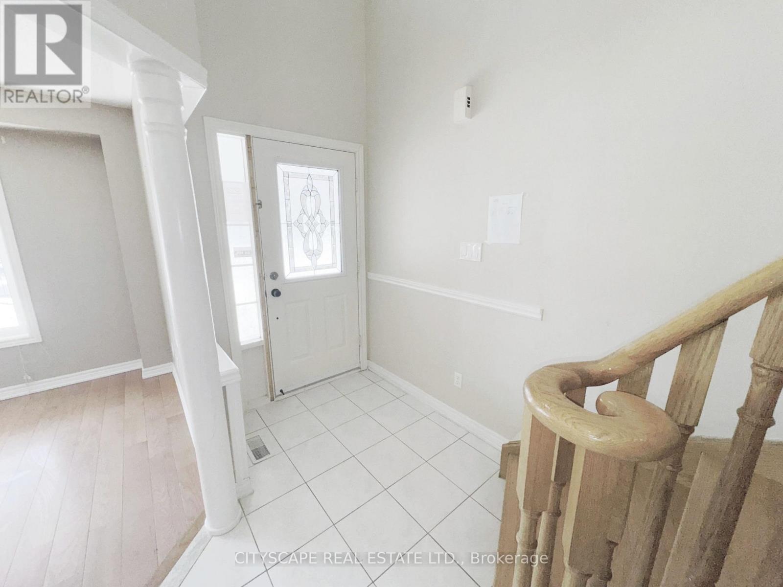 127 Barleyfield Road, Brampton, Ontario  L6R 2J4 - Photo 5 - W12837596