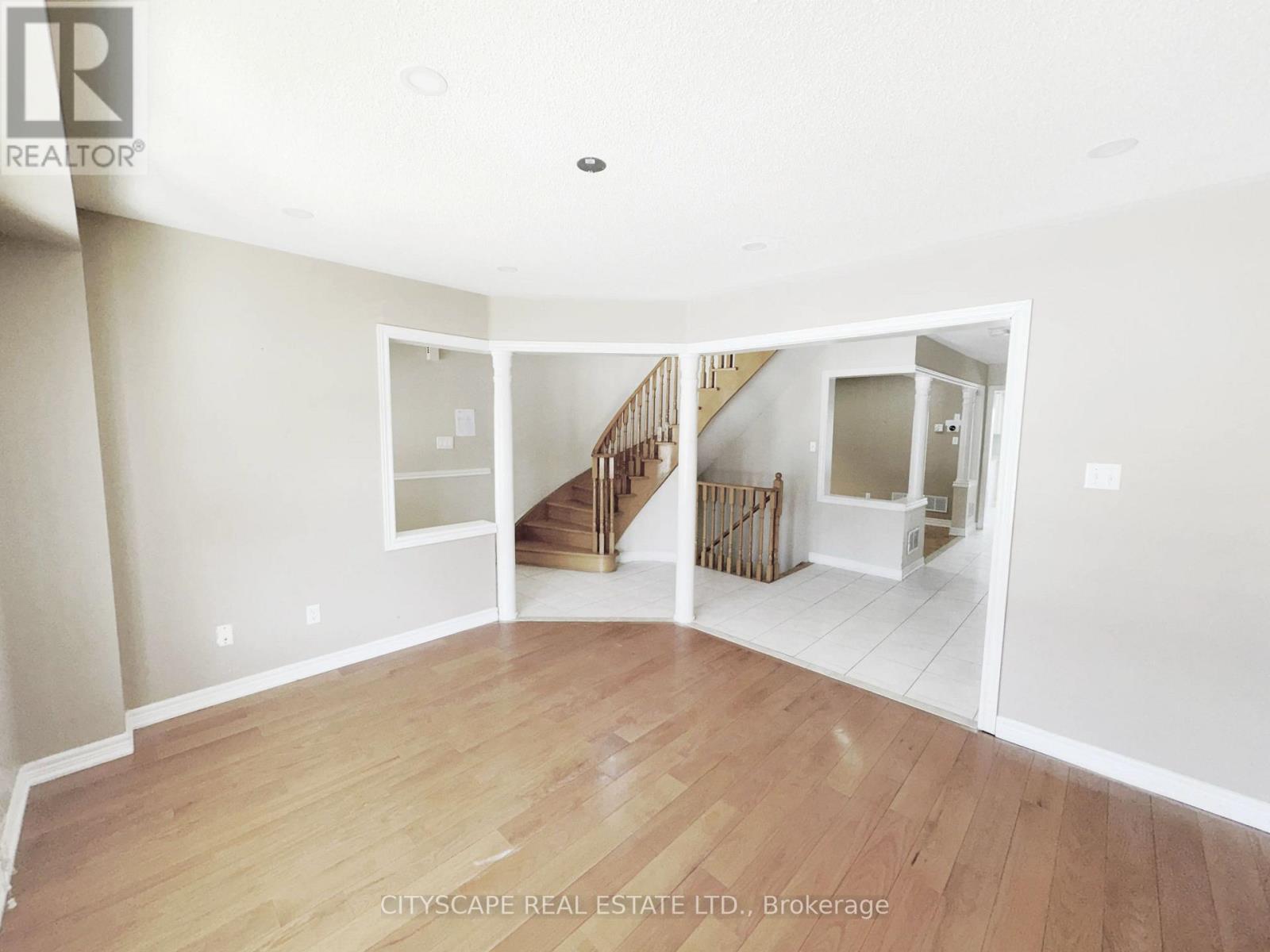 127 Barleyfield Road, Brampton, Ontario  L6R 2J4 - Photo 8 - W12837596