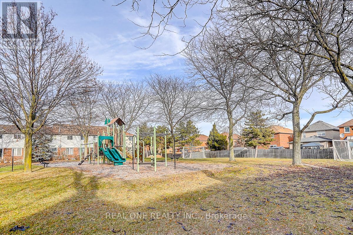 21 - 1485 Torrington Drive, Mississauga, Ontario  L5V 1Y3 - Photo 39 - W12837646