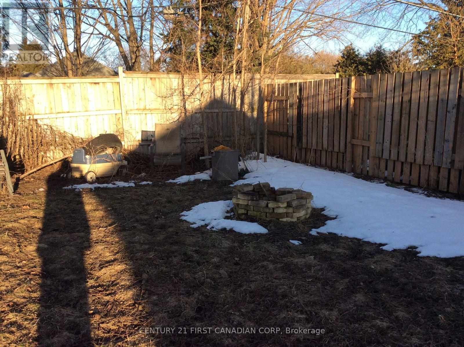 72 Lyman Street, London East, Ontario  N5Y 1M6 - Photo 6 - X12825142