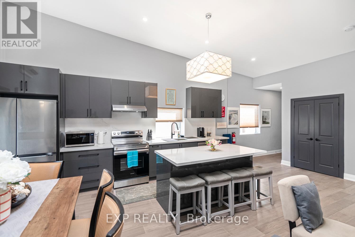 1 - 5850 Ferry Street, Niagara Falls (Dorchester), Ontario  L2G 1S9 - Photo 6 - X12837580