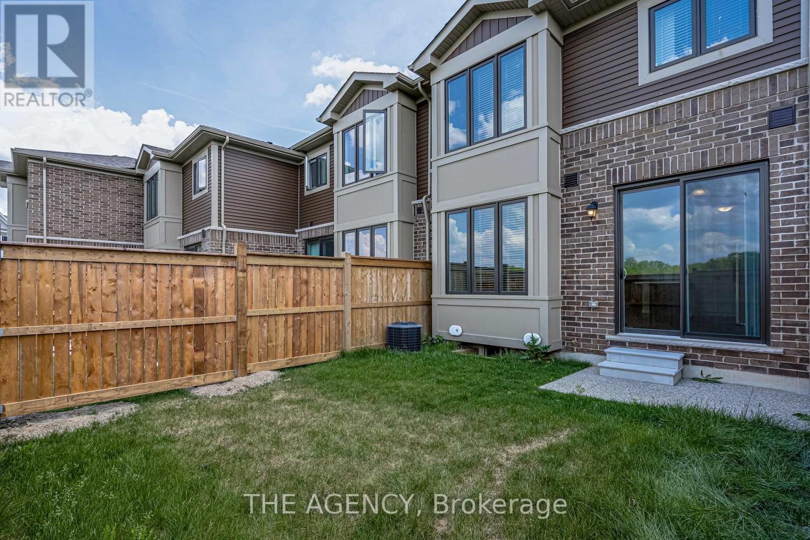 47 Hibiscus Lane, Hamilton, Ontario  L8K 0A4 - Photo 49 - X12837592