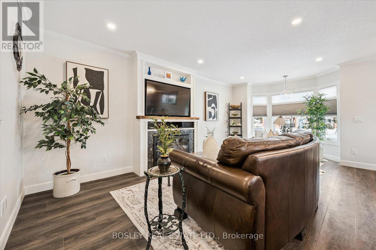 102 - 67 Breckenridge Drive, Kitchener, Ontario  N2B 3R8 - Photo 2 - X12837650