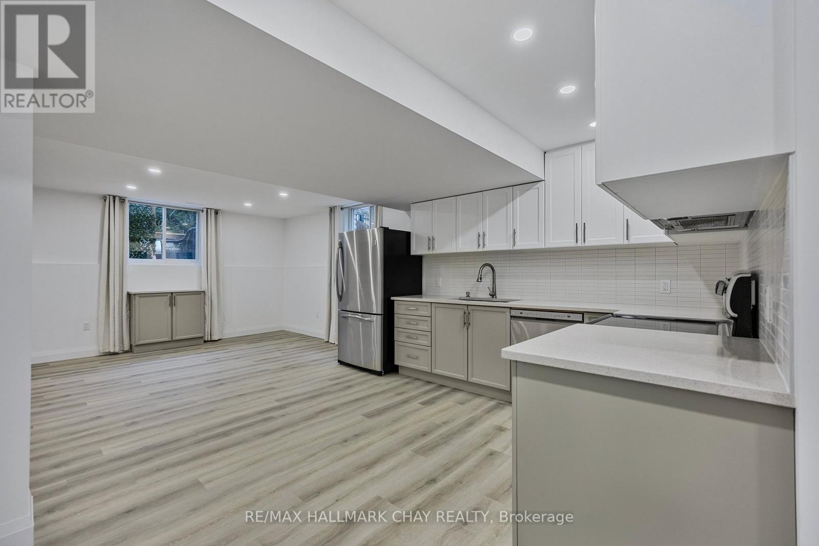 Lower - 27 Spencer Drive, Barrie, Ontario  L4N 0Y9 - Photo 1 - S12826806