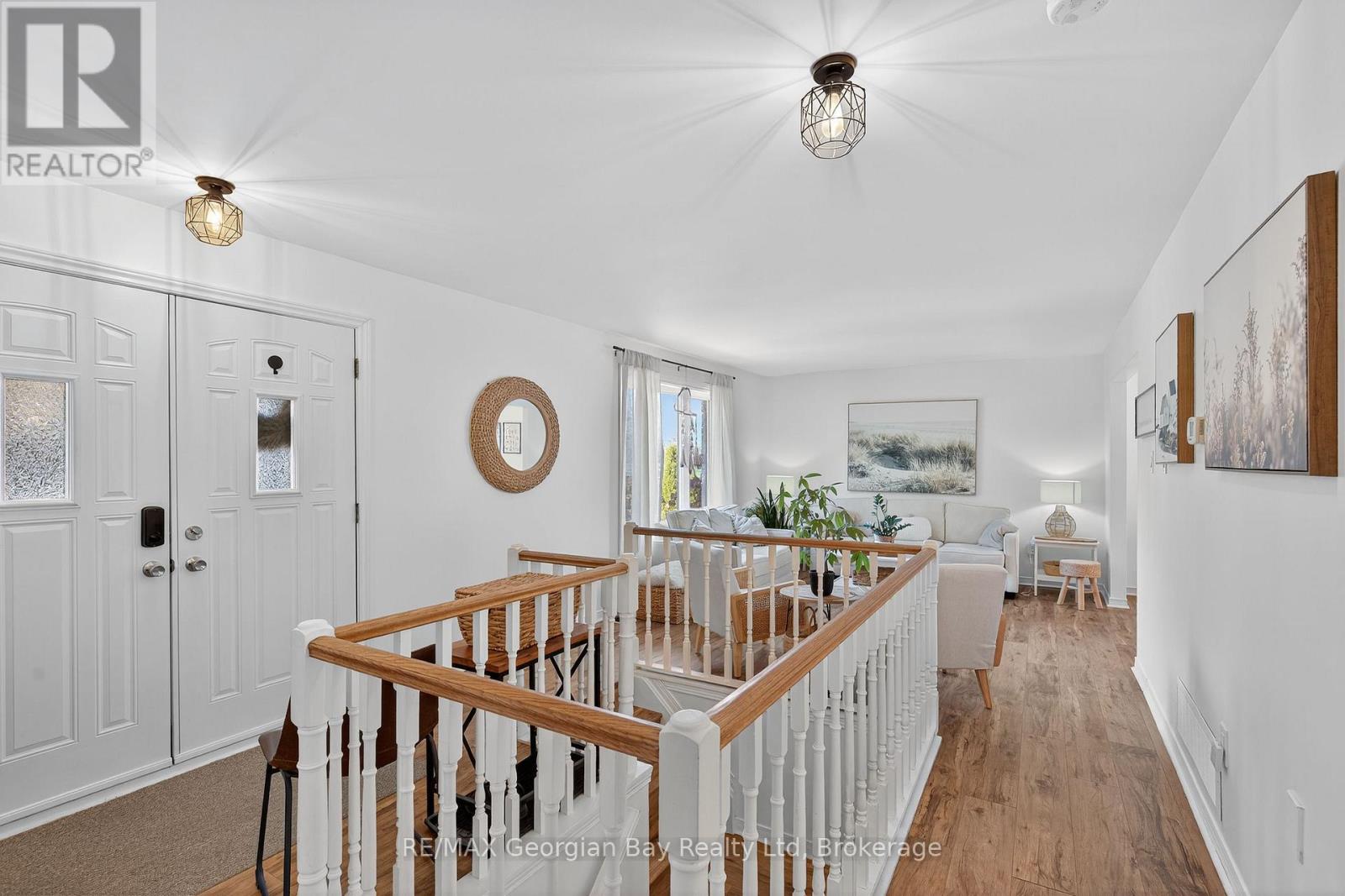 15 Lorne Avenue, Penetanguishene, Ontario L9M 1B1 - Photo 13 - S12837732