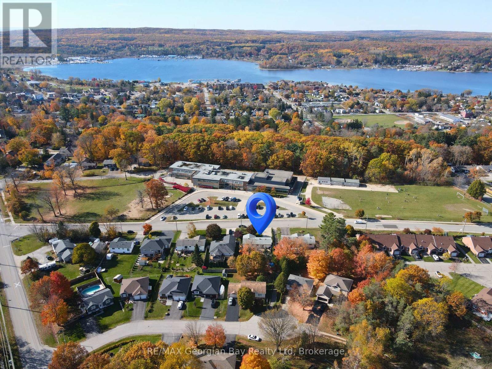 15 Lorne Avenue, Penetanguishene, Ontario L9M 1B1 - Photo 42 - S12837732