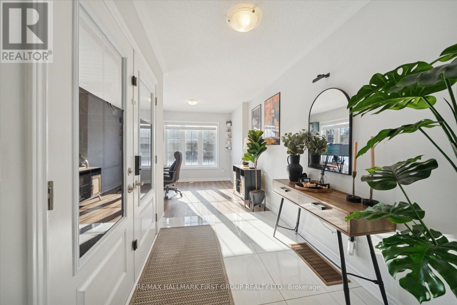 40 Porcelain Way, Whitby, Ontario L1R 0R6 - Photo 3 - E12837662