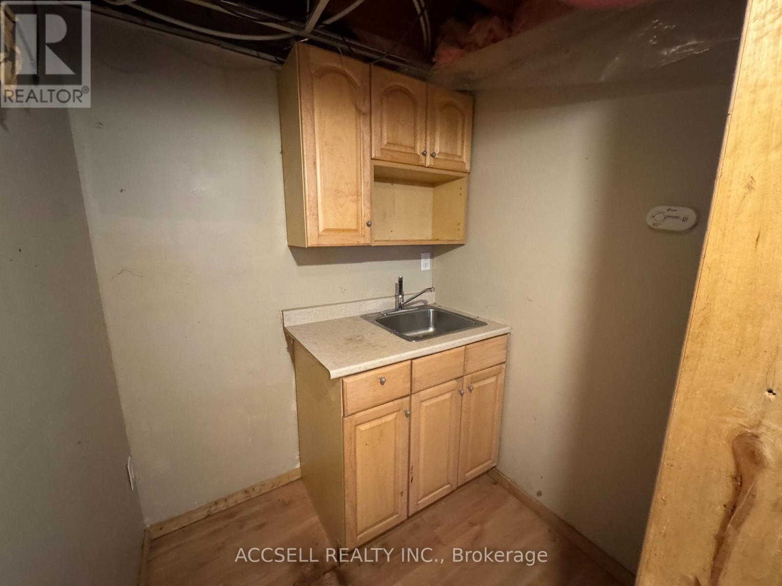 187 Toronto Street, Barrie, Ontario  L4N 1V7 - Photo 15 - S12827054