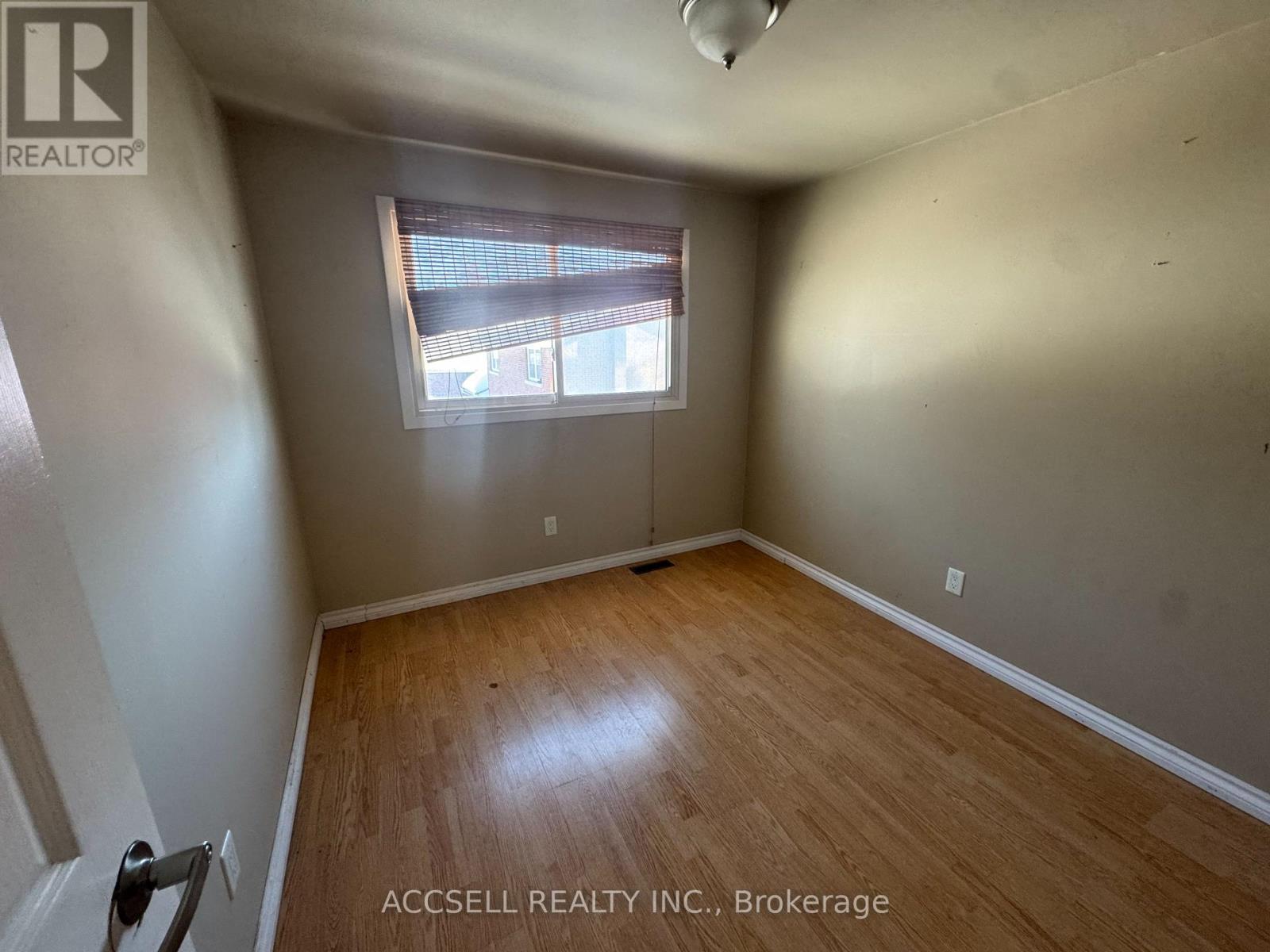 187 Toronto Street, Barrie, Ontario  L4N 1V7 - Photo 8 - S12827054