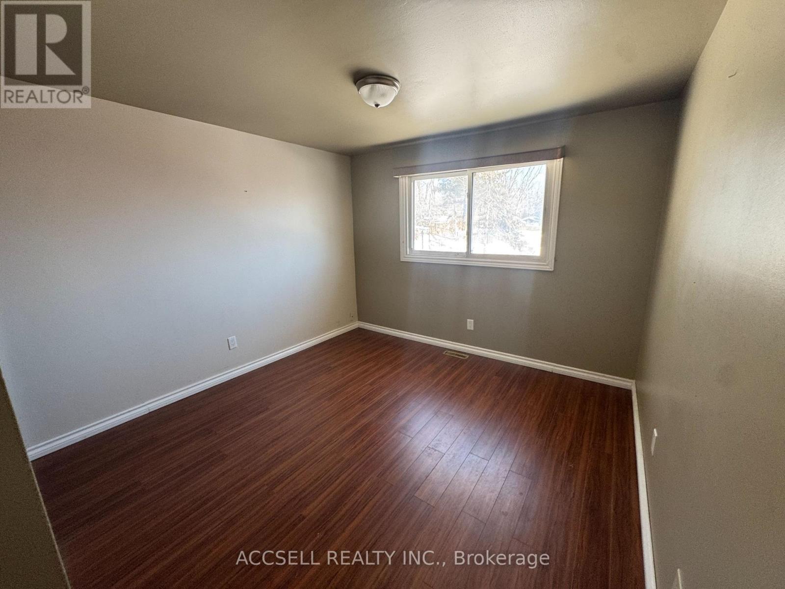 187 Toronto Street, Barrie, Ontario  L4N 1V7 - Photo 7 - S12827054