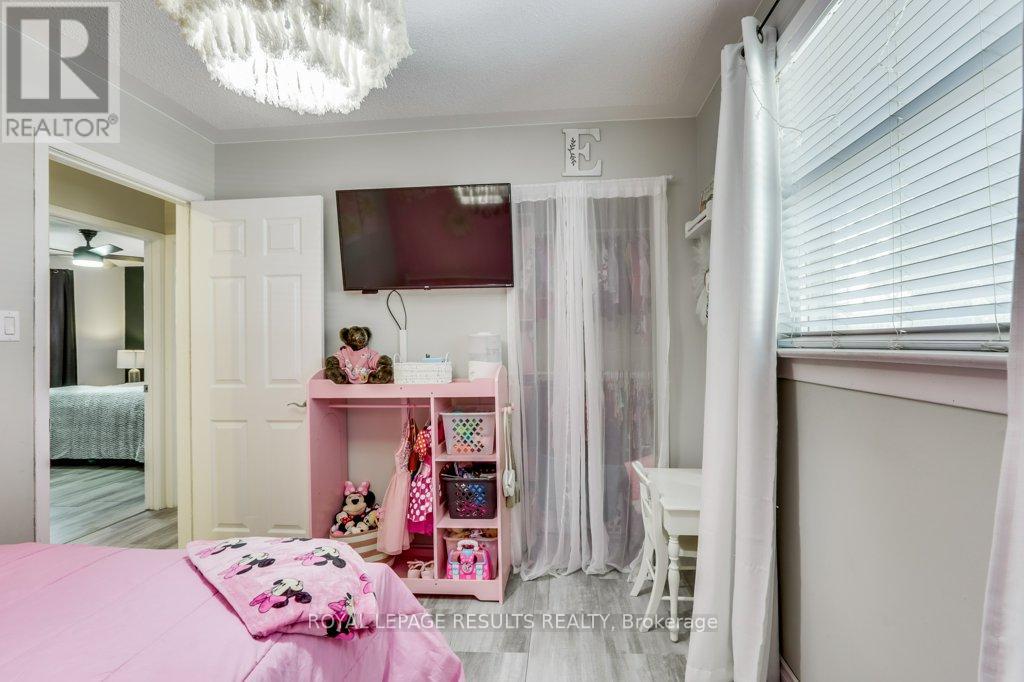 34 Charlotte Avenue, Tillsonburg, Ontario  N4G 4C3 - Photo 14 - X12837716