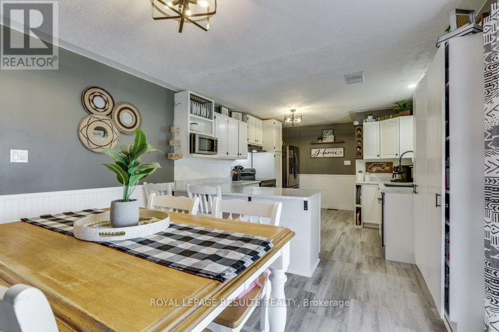 34 Charlotte Avenue, Tillsonburg, Ontario  N4G 4C3 - Photo 23 - X12837716