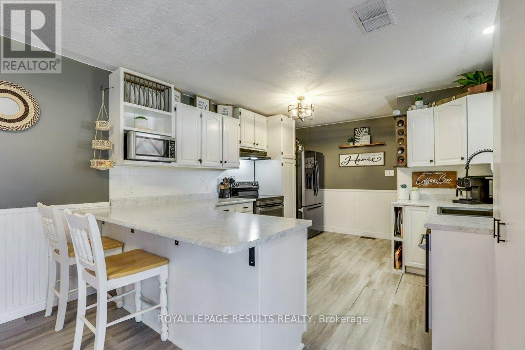 34 Charlotte Avenue, Tillsonburg, Ontario  N4G 4C3 - Photo 25 - X12837716