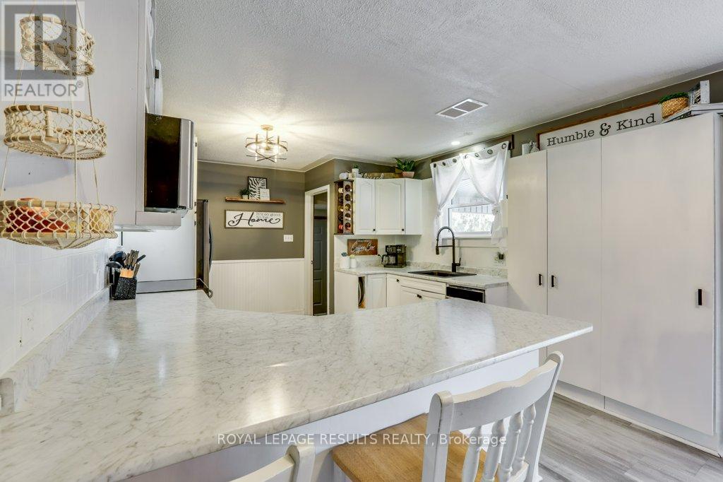 34 Charlotte Avenue, Tillsonburg, Ontario  N4G 4C3 - Photo 26 - X12837716