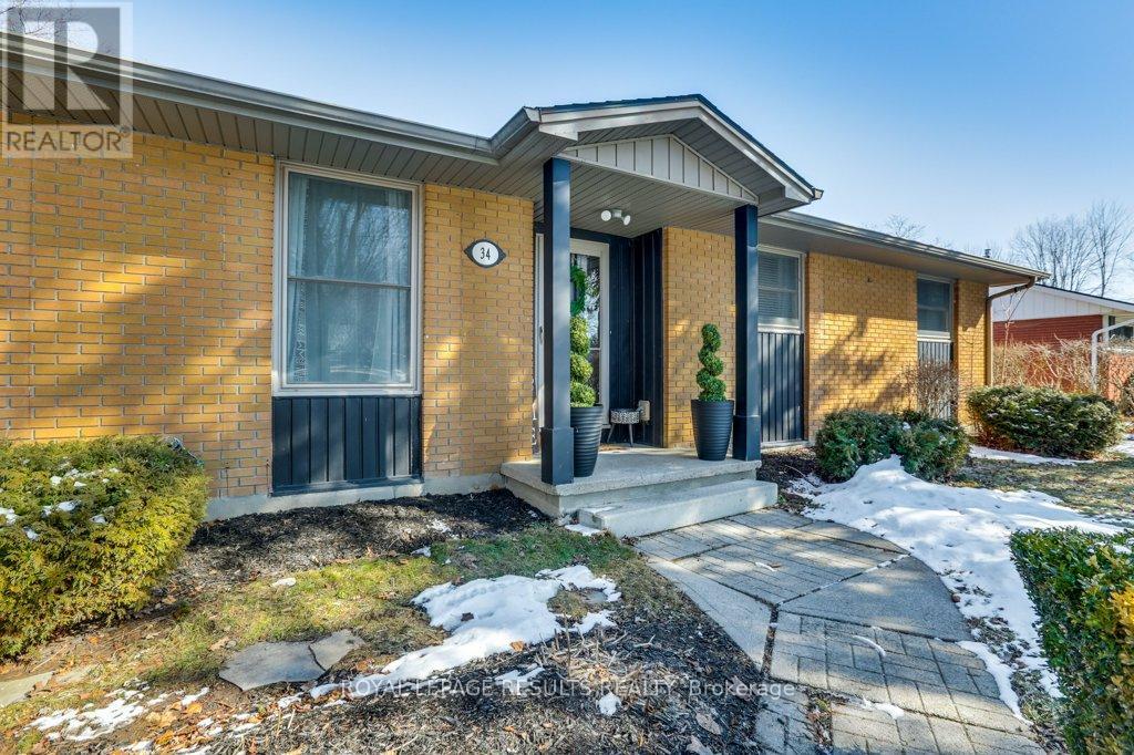 34 Charlotte Avenue, Tillsonburg, Ontario  N4G 4C3 - Photo 4 - X12837716