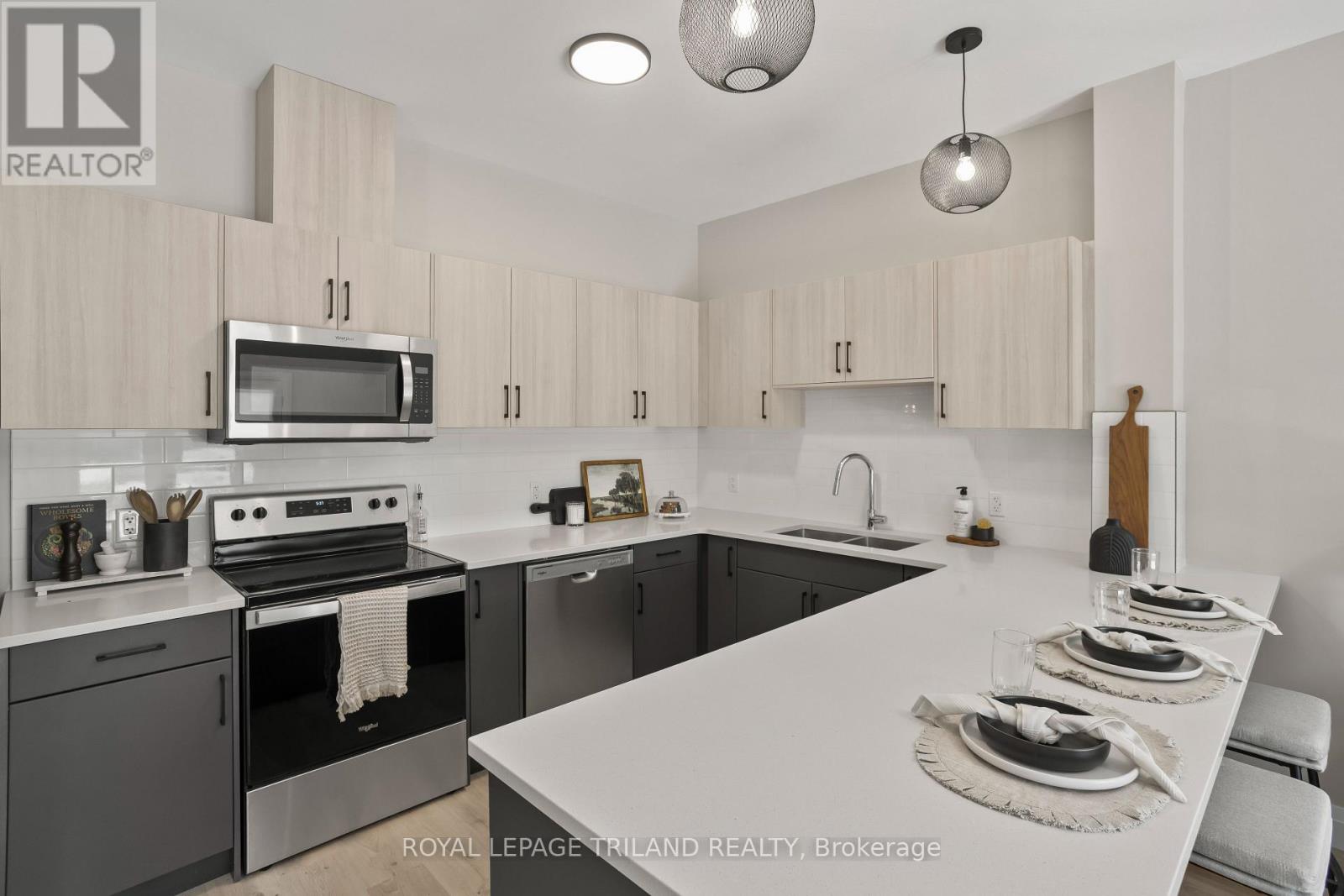 105 - 33318 Richmond Street, Lucan Biddulph, Ontario  N0M 2J0 - Photo 14 - X12837742