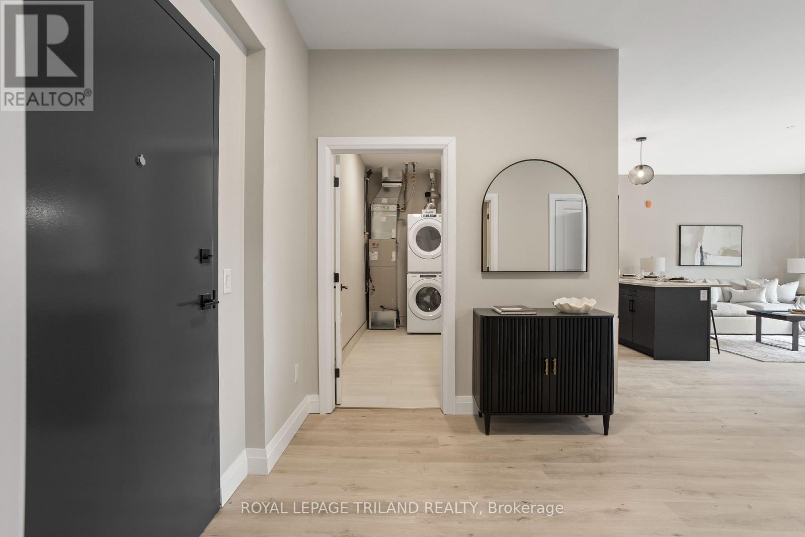 105 - 33318 Richmond Street, Lucan Biddulph, Ontario  N0M 2J0 - Photo 32 - X12837742