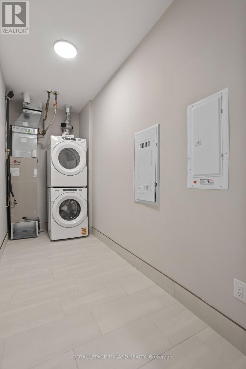 105 - 33318 Richmond Street, Lucan Biddulph, Ontario  N0M 2J0 - Photo 33 - X12837742