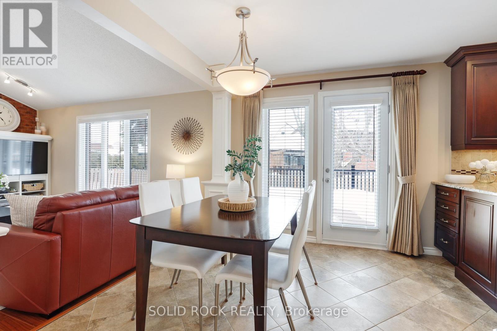 26 Paula Crescent, Ottawa, Ontario  K2H 9A4 - Photo 13 - X12837680