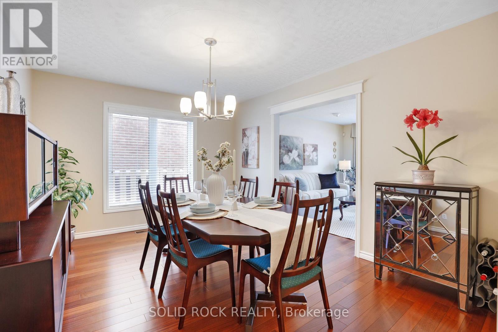 26 Paula Crescent, Ottawa, Ontario  K2H 9A4 - Photo 8 - X12837680