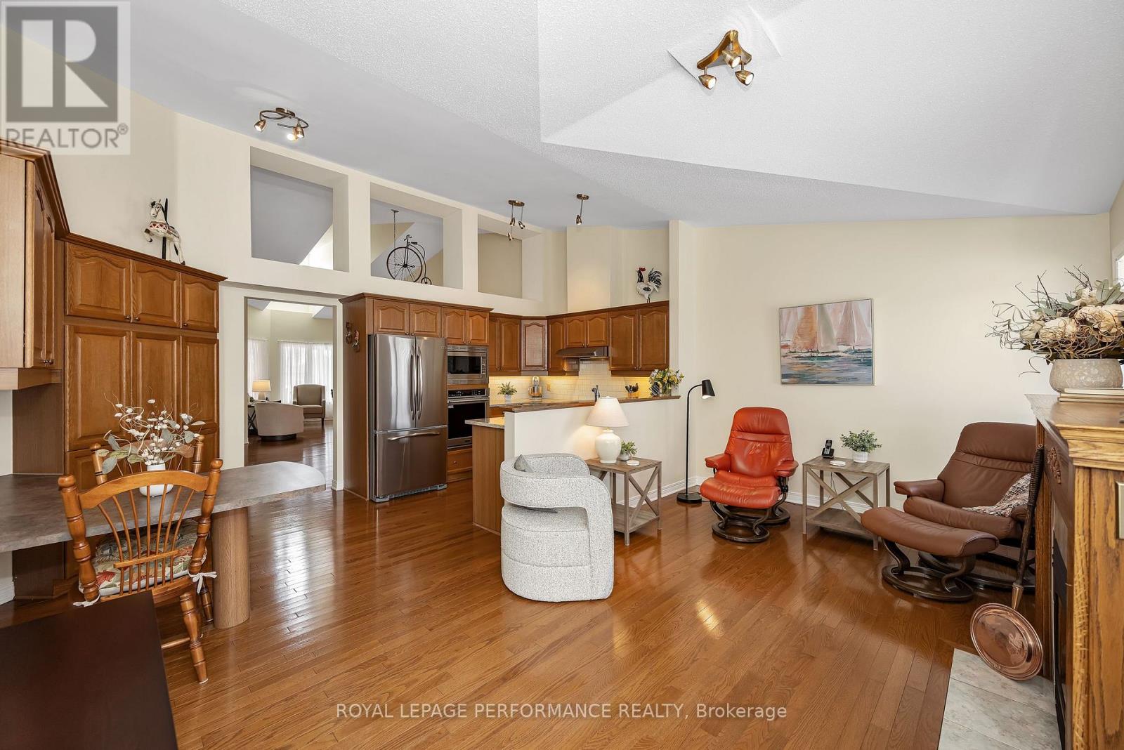 49 Peregrine Crescent, Ottawa, Ontario  K2M 2T2 - Photo 10 - X12837704