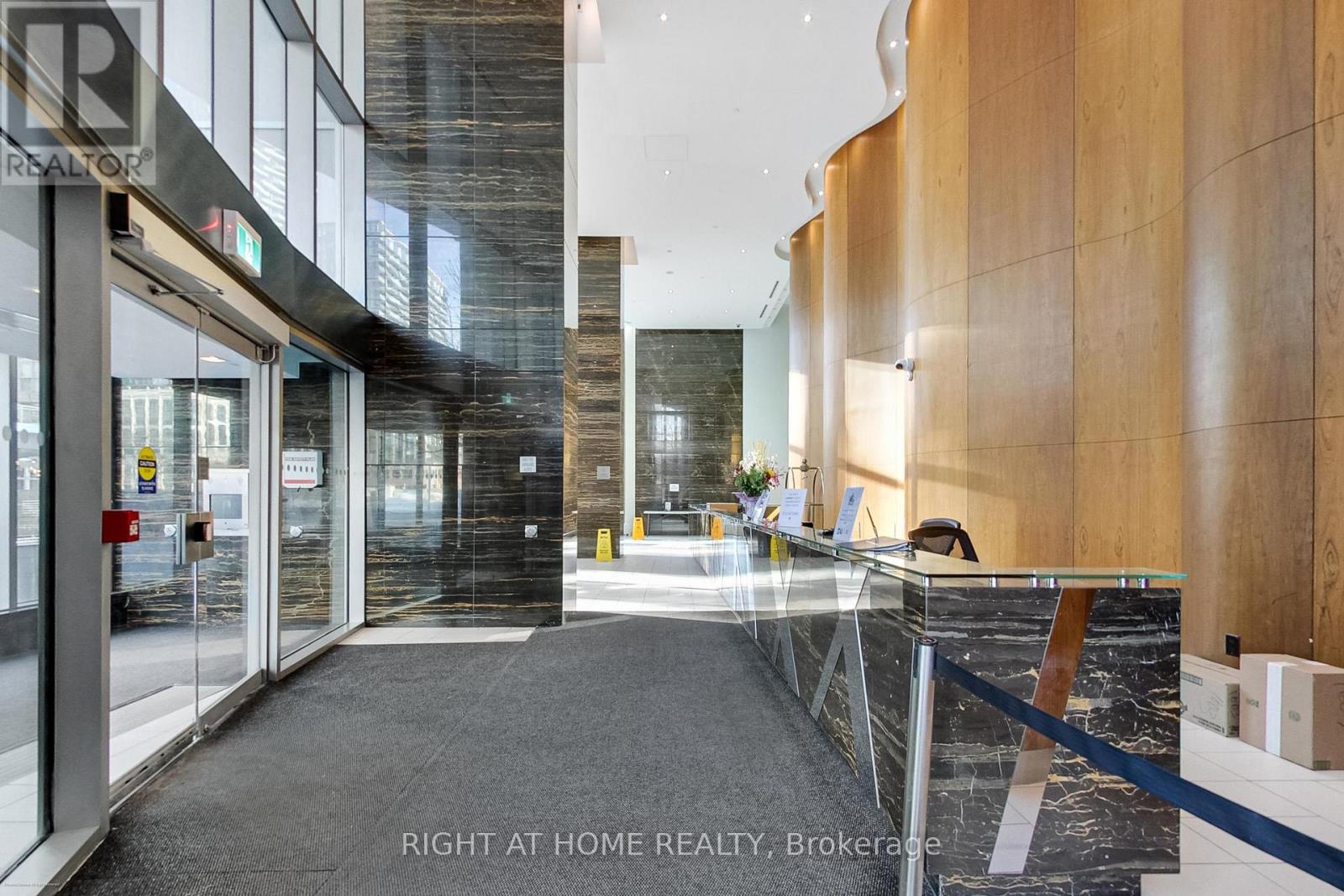 3012 - 21 Iceboat Terrace, Toronto, Ontario  M5V 4A9 - Photo 17 - C12837728