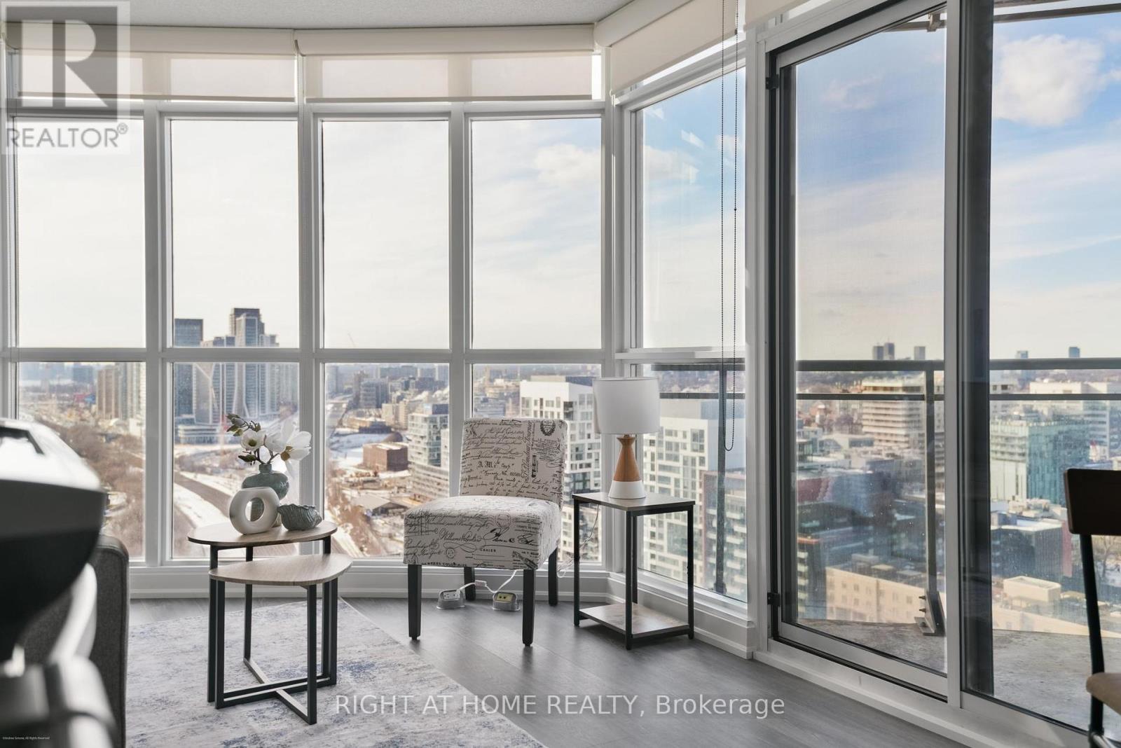 3012 - 21 Iceboat Terrace, Toronto, Ontario  M5V 4A9 - Photo 4 - C12837728