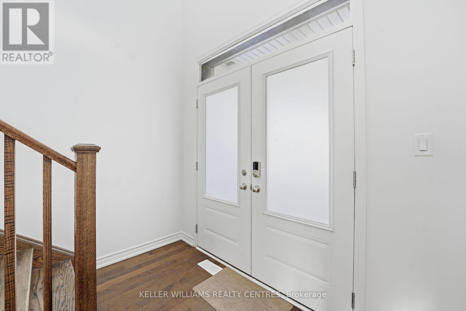 45 Mcbride Trail, Barrie, Ontario  L9J 0Y8 - Photo 5 - S12837676