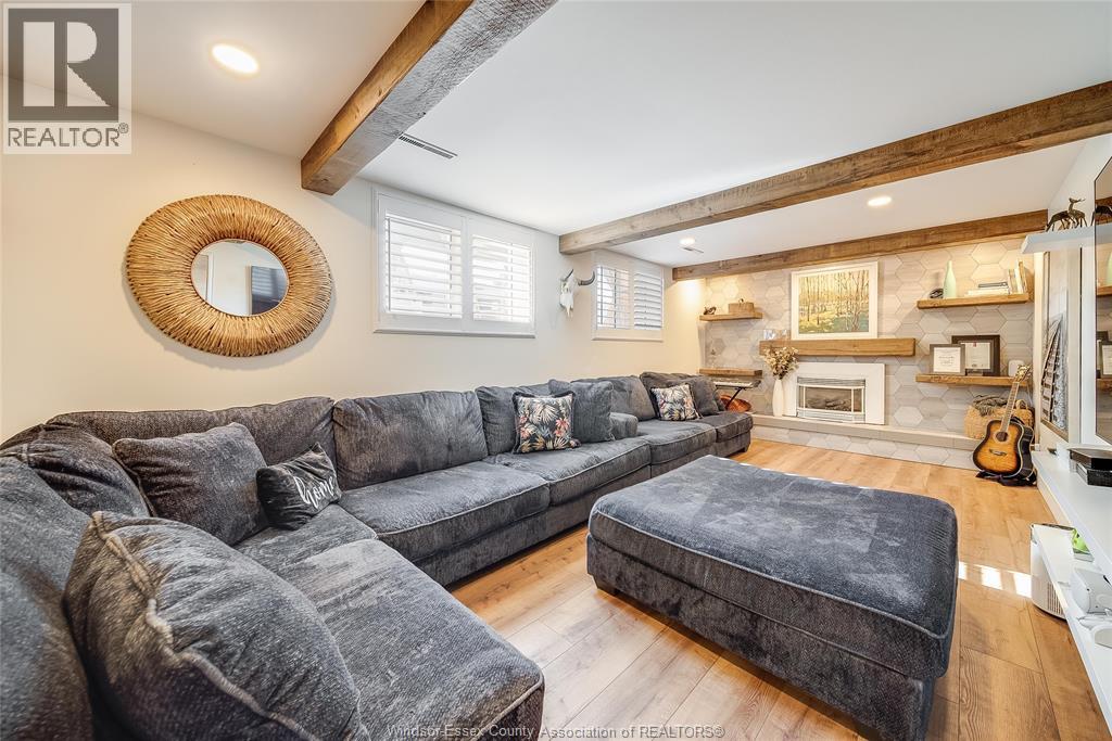 2915 Buttery Court, Windsor, Ontario  N9E 3W5 - Photo 31 - 26004099