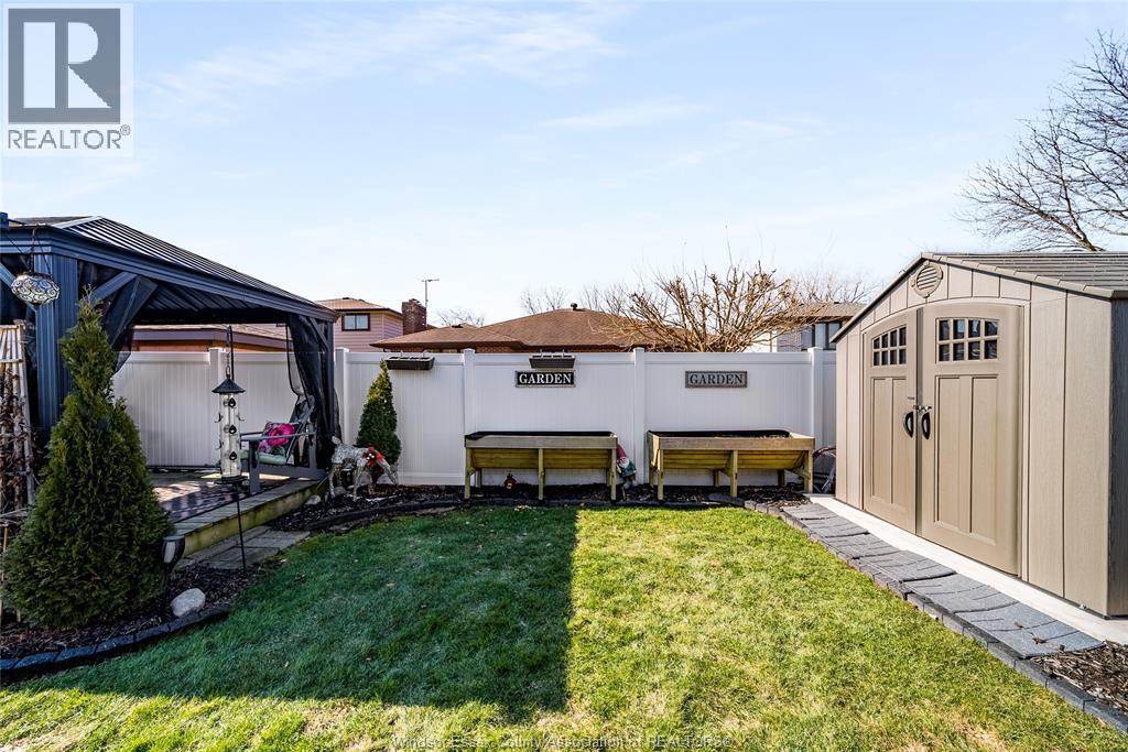 2915 Buttery Court, Windsor, Ontario  N9E 3W5 - Photo 47 - 26004099
