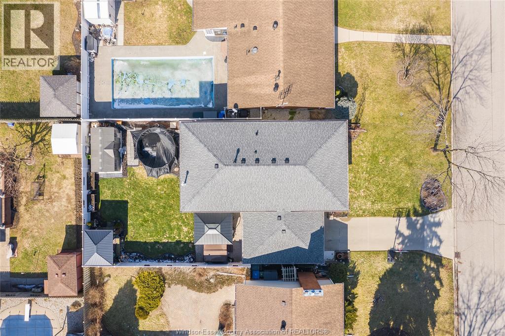 2915 Buttery Court, Windsor, Ontario  N9E 3W5 - Photo 50 - 26004099