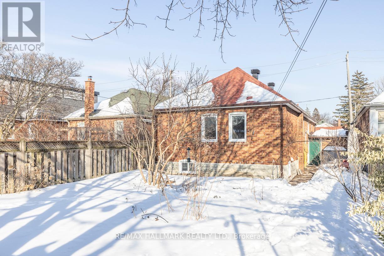 18 Fairside Avenue, Toronto, Ontario  M4C 3G9 - Photo 21 - E12837528