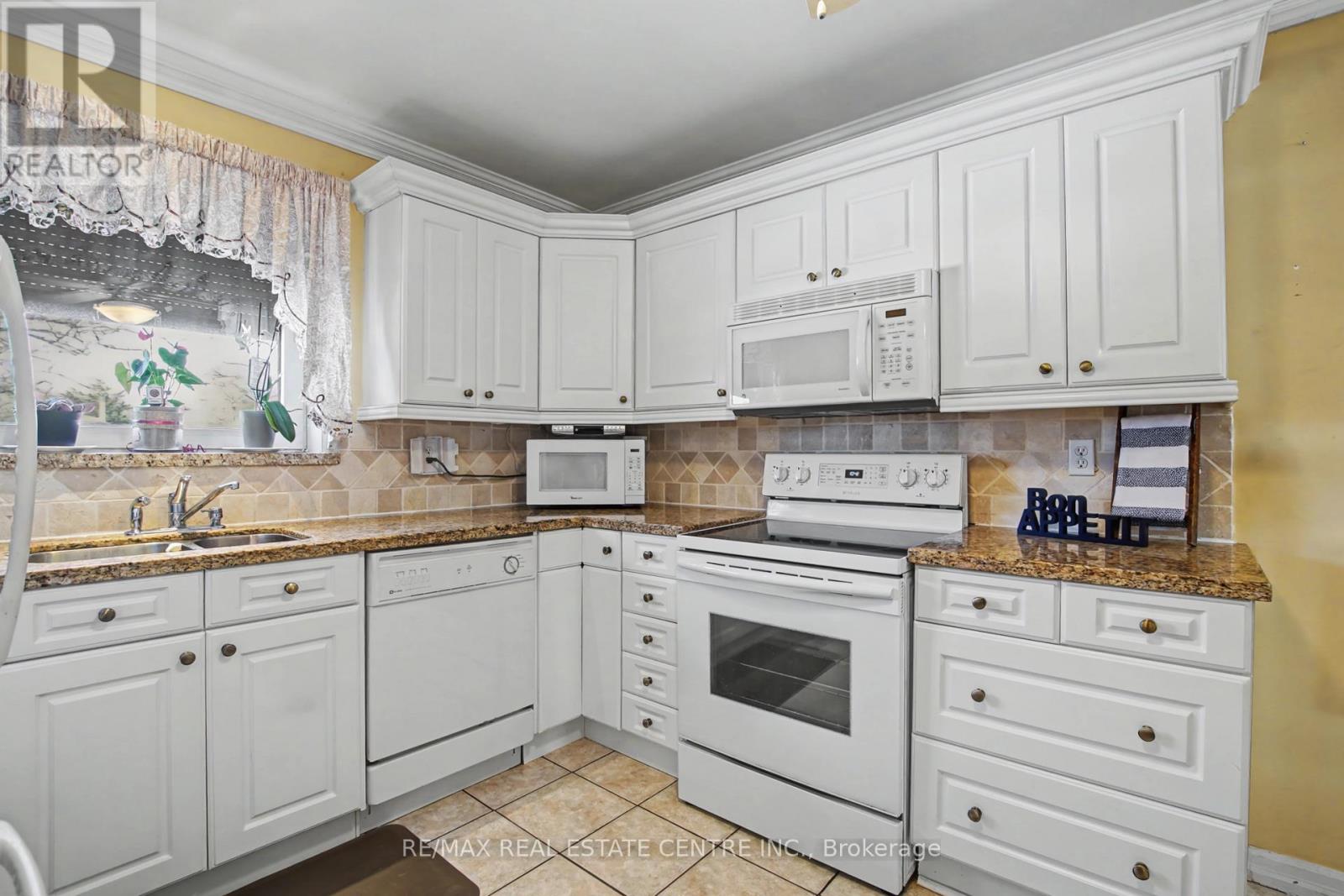 112 Anne Boulevard, Milton, Ontario  L9T 1A3 - Photo 13 - W12837652