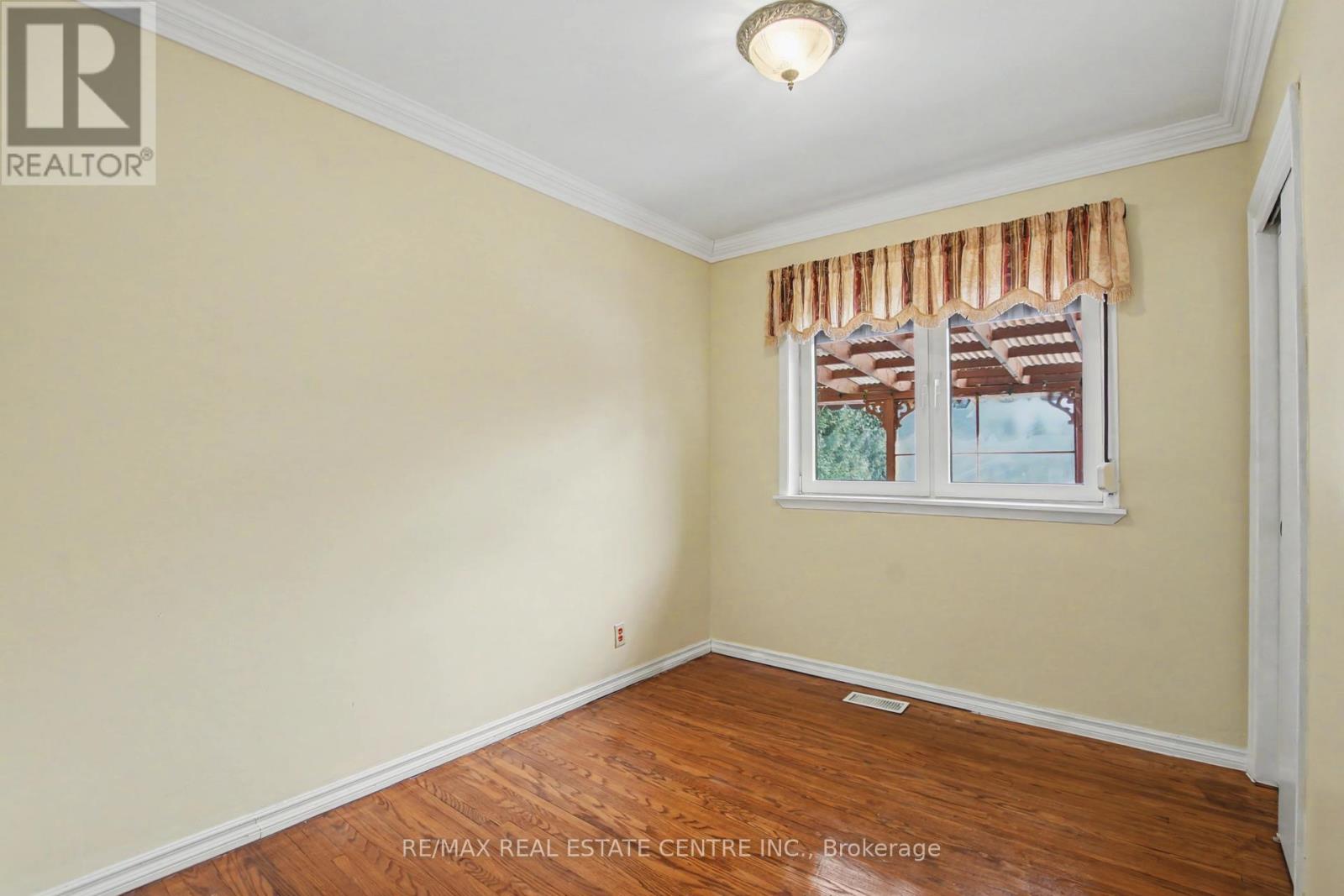 112 Anne Boulevard, Milton, Ontario  L9T 1A3 - Photo 19 - W12837652