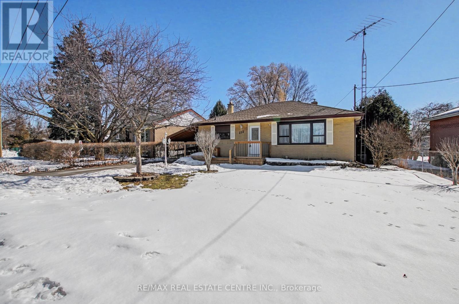 112 Anne Boulevard, Milton, Ontario  L9T 1A3 - Photo 3 - W12837652