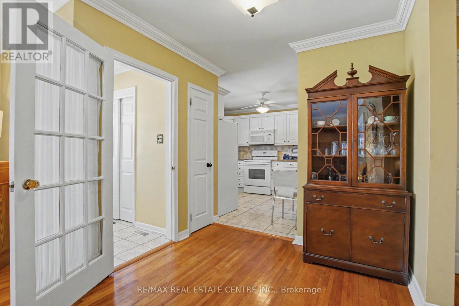 112 Anne Boulevard, Milton, Ontario  L9T 1A3 - Photo 7 - W12837652