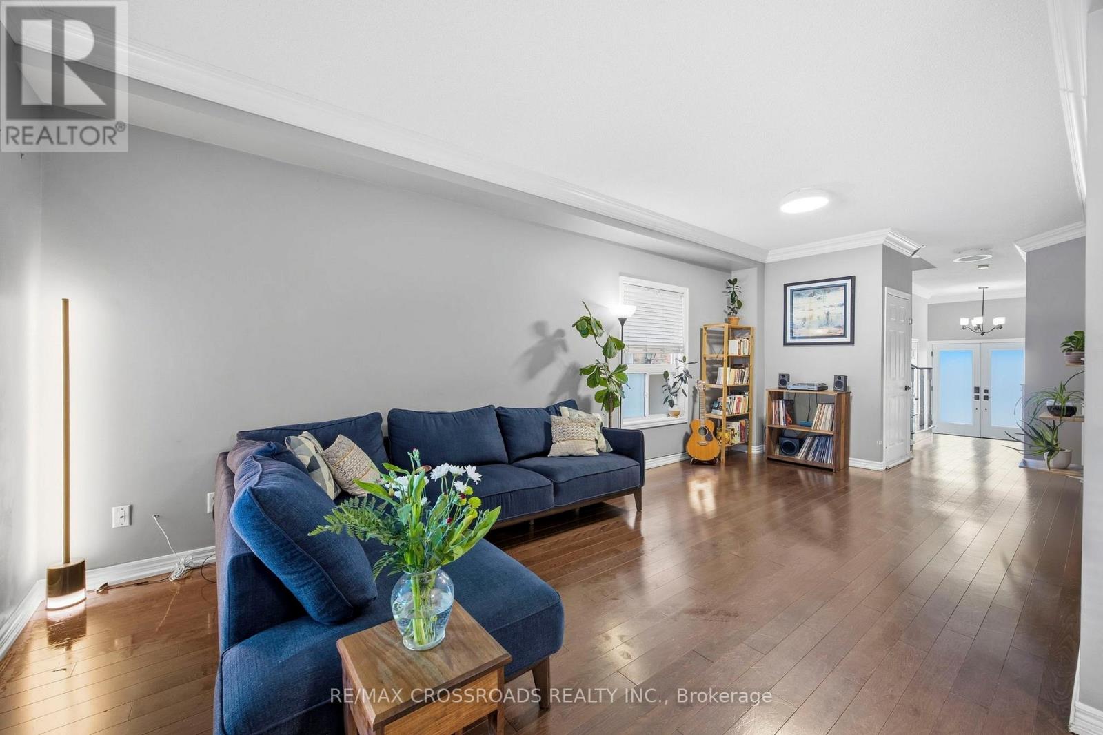 12 Sam Frustaglio Drive, Toronto, Ontario  M9N 3Y5 - Photo 6 - W12837682