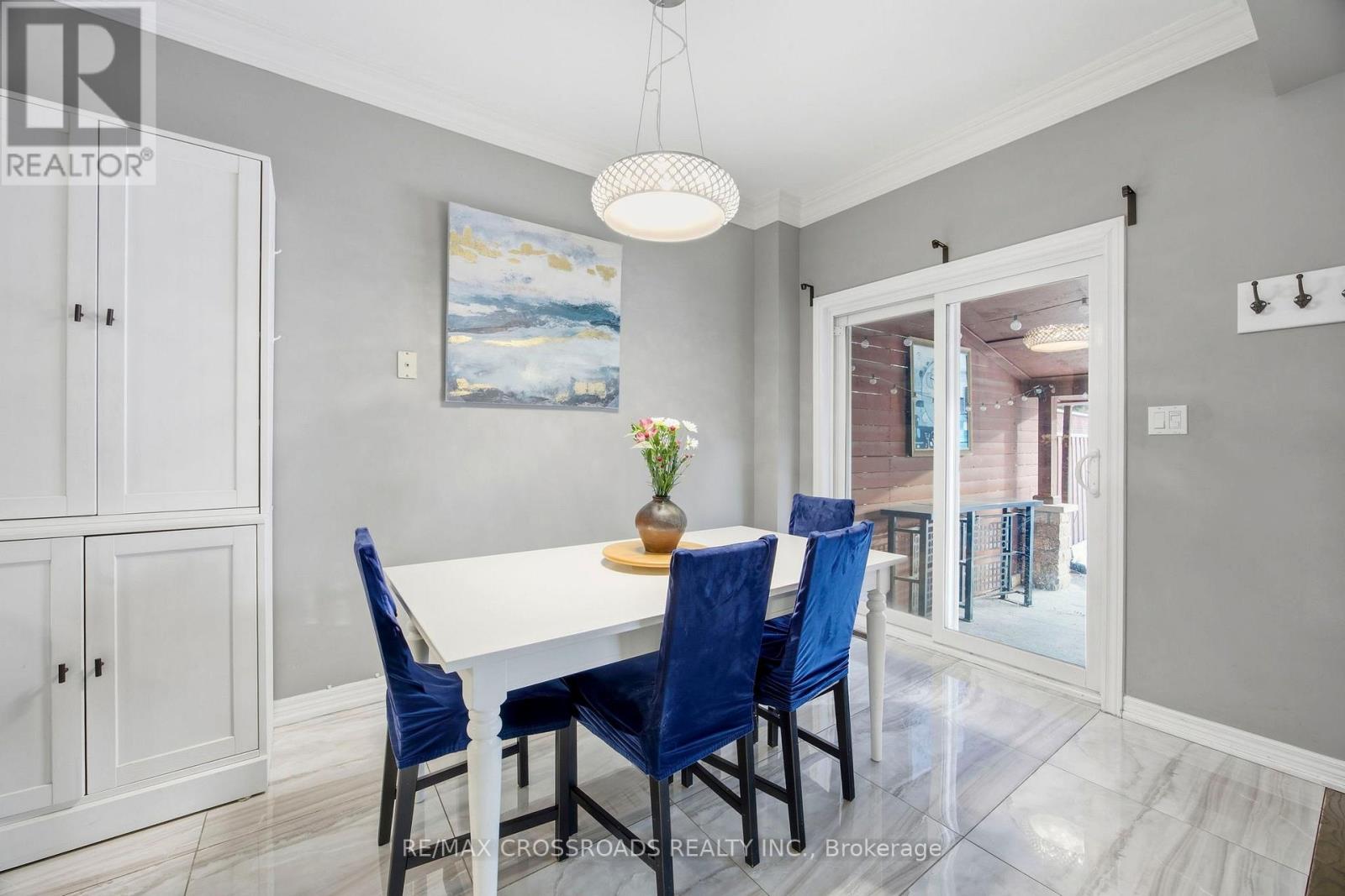 12 Sam Frustaglio Drive, Toronto, Ontario  M9N 3Y5 - Photo 8 - W12837682