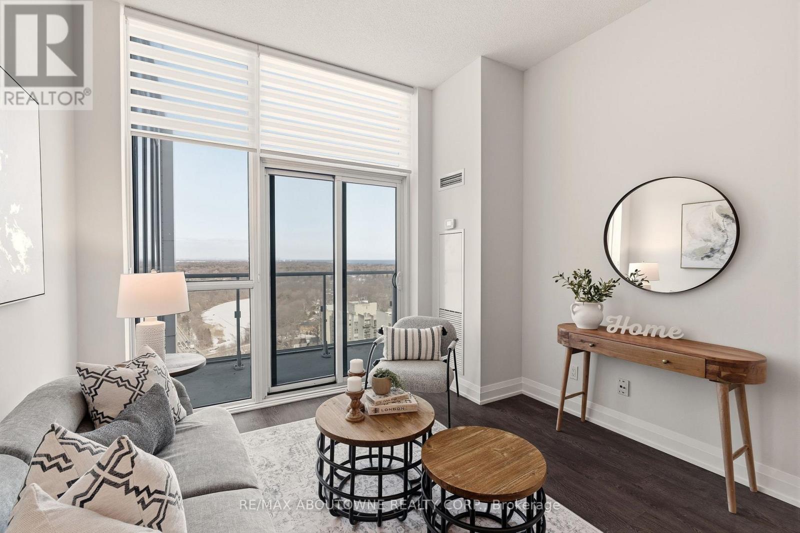 Ph04 - 65 Speers Road, Oakville, Ontario  L6K 0J1 - Photo 10 - W12837706