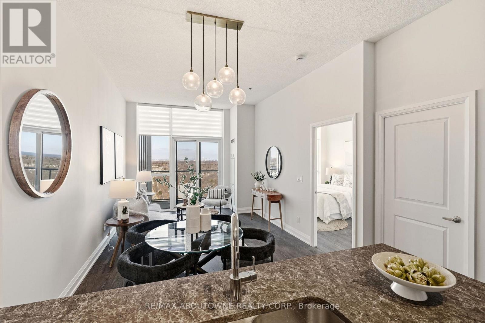 Ph04 - 65 Speers Road, Oakville, Ontario  L6K 0J1 - Photo 17 - W12837706