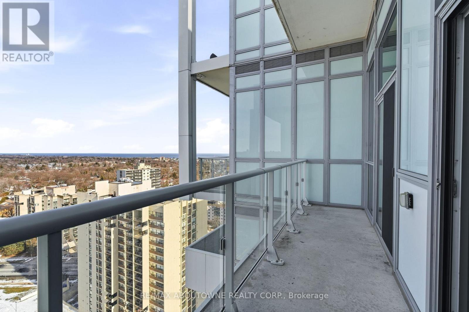 Ph04 - 65 Speers Road, Oakville, Ontario  L6K 0J1 - Photo 20 - W12837706