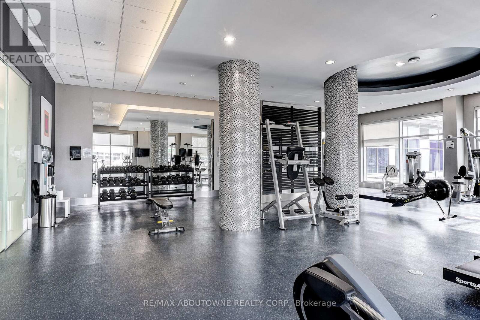 Ph04 - 65 Speers Road, Oakville, Ontario  L6K 0J1 - Photo 26 - W12837706