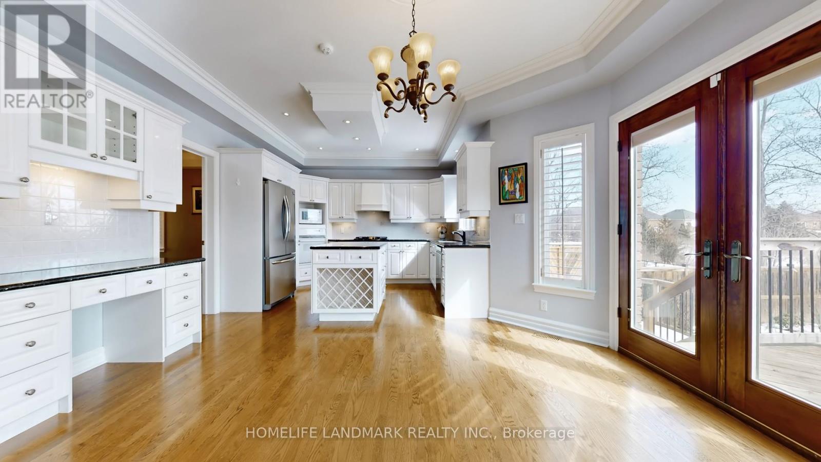 2108 Arbourview Drive, Oakville, Ontario  L6M 3P3 - Photo 10 - W12837730